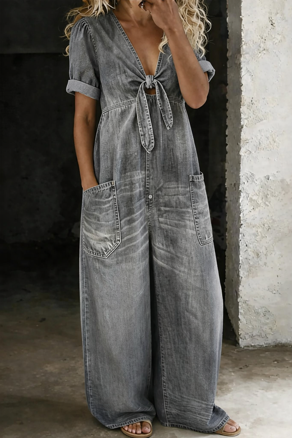 Maya™ | Combinaison en denim à col en V