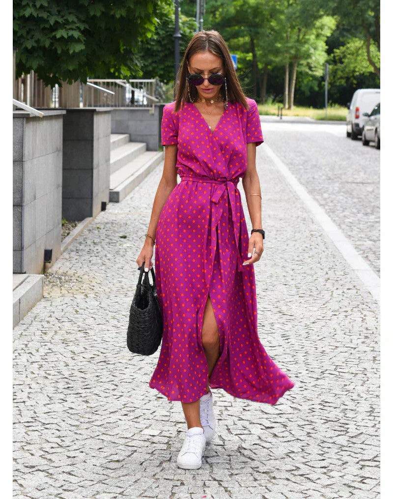 Julia – Robe Élégante avec Décolleté en V et Coupe Sculptante