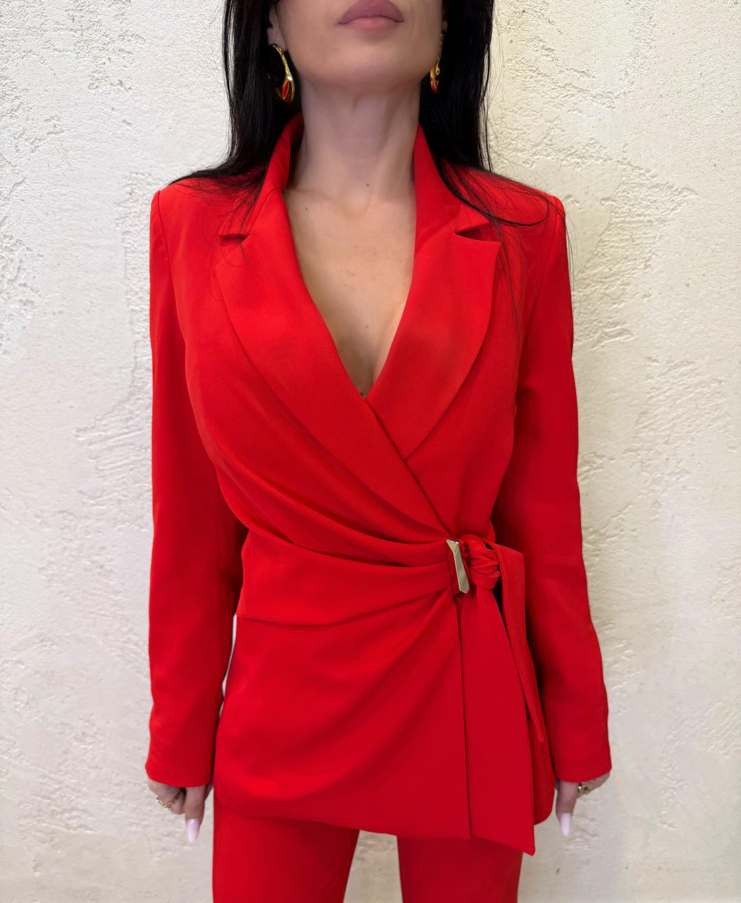 blazer sfiancato con incrocio frontale